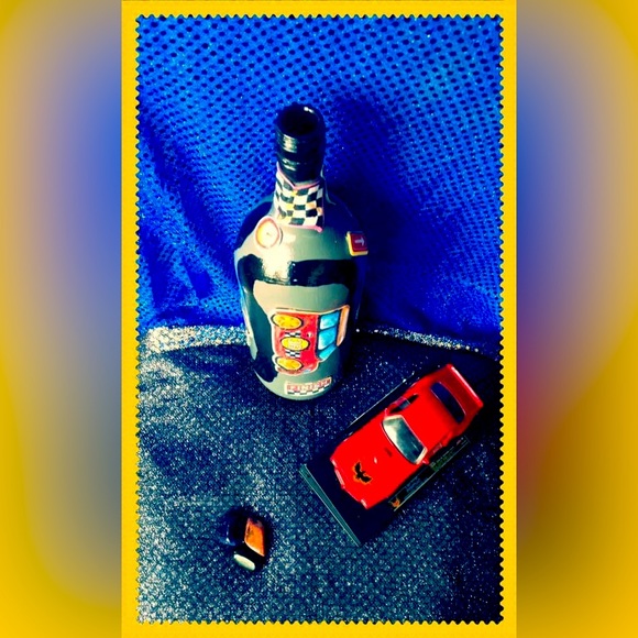 Hand Crafted The Cars Gypsy Bottle” 🏎️🚗🚙⛽️🚏🚥🚦Sporty Decor - Picture 2 of 7